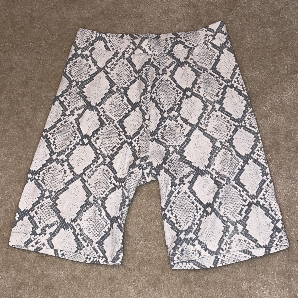 AE snake print bike shorts